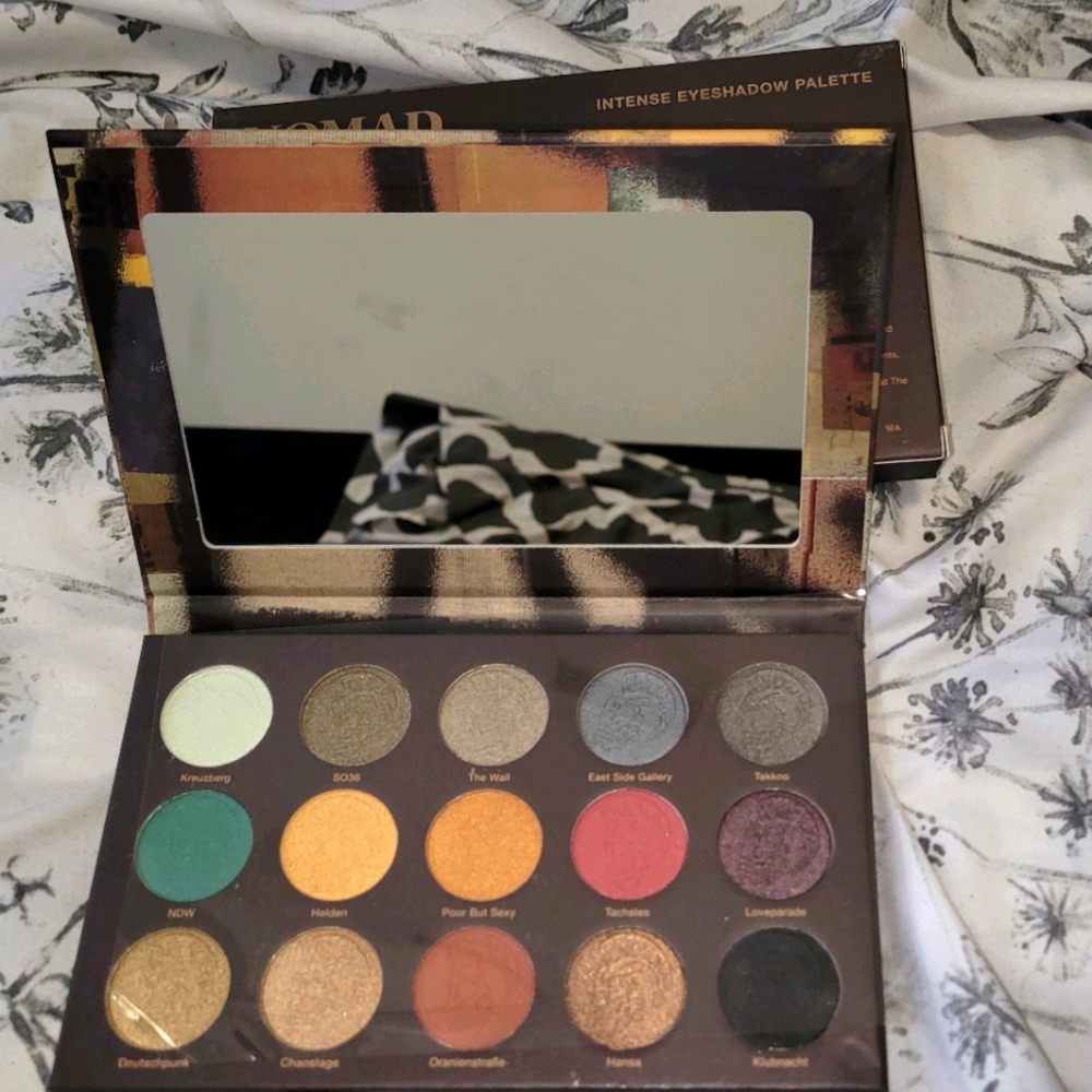 Special edition intense eyeshadow pallet